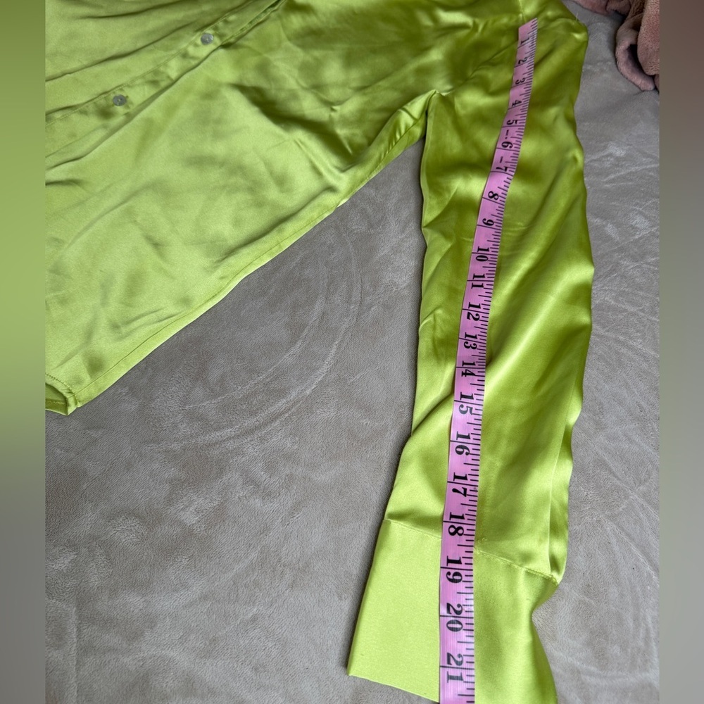 Rachel Zoe Green Casual Button Down Shirt - Picture 11 of 11